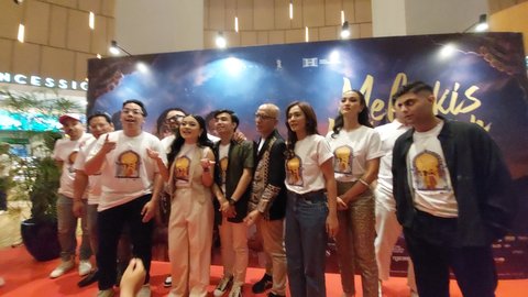 Masayu Anastasia Bagikan Pengalaman Syuting di Depan Rumah Amitabh Bachchan