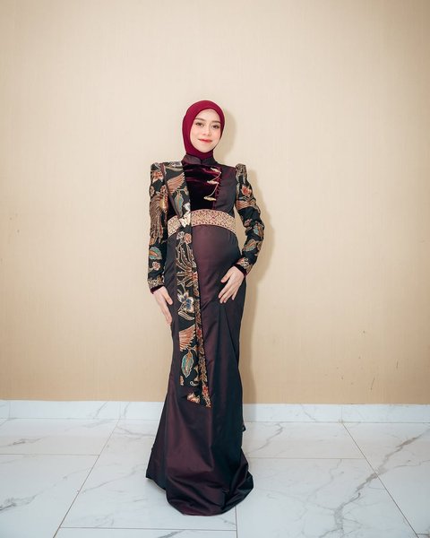 Resmi Menyandang Gelar Sarjana, Baby Bump Lesti Kejora di Momen Wisuda Curi Perhatian