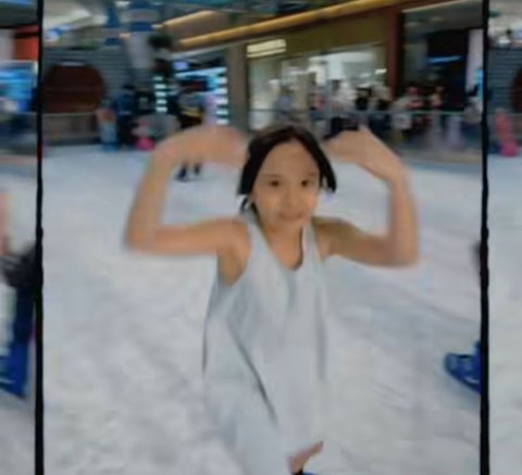 7 Potret Gisel dan Gempi Tunjukkan Kekompakan Saat Ice Skating, Begini Keseruannya!