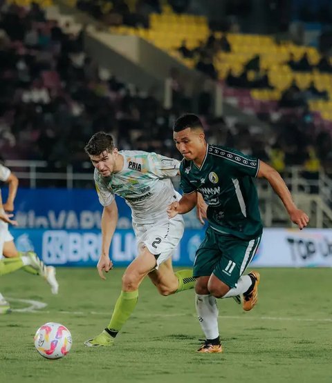 Gelandang Persib Bandung asal Spanyol, Tyronne Del Pino Ramos. (Bola.com/Erwin Snaz)