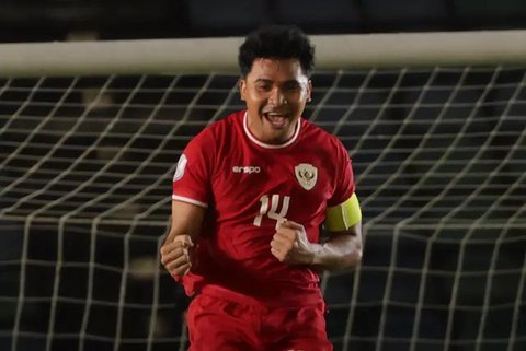 Timnas Indonesia - Victor Dethan, Ronaldo Kwateh, Rafael Struick, Asnawi Mangkualam nuansa Piala AFF 2024 (Bola.com/Adreanus Titus/Geaby Fadhilatu Sholikha)