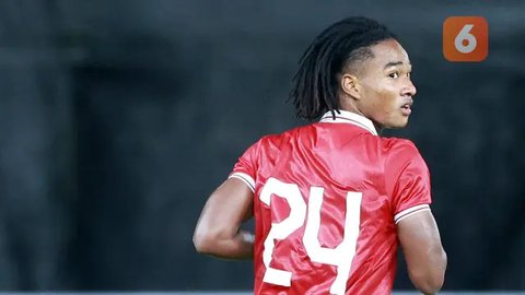 Timnas Indonesia - Victor Dethan, Ronaldo Kwateh, Rafael Struick, Asnawi Mangkualam nuansa Piala AFF 2024 (Bola.com/Adreanus Titus/Geaby Fadhilatu Sholikha)
