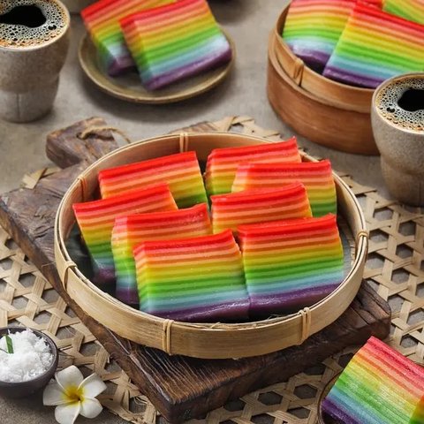 ilustrasi kue basah tradisional/Bored Photography/Shutterstock