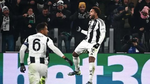 Tendangan voli Weston McKennie pada menit ke-75 menggandakan keunggulan Juventus atas Manchester City. (Isabella BONOTTO/AFP)