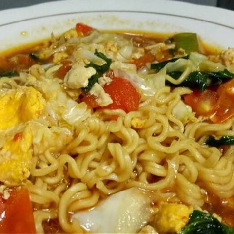 Cara Bikin Mie Nyemek yang Lezat dan Praktis Ala Rumahan