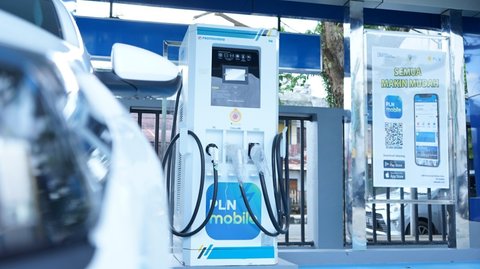 Stasiun Pengisian Kendaraan Listrik Umum dari PLN.