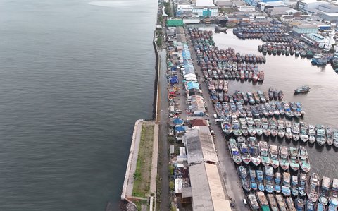 FOTO: Ambisi Prabowo Bangun Tanggul Laut Raksasa untuk Selamatkan Pantura Jawa