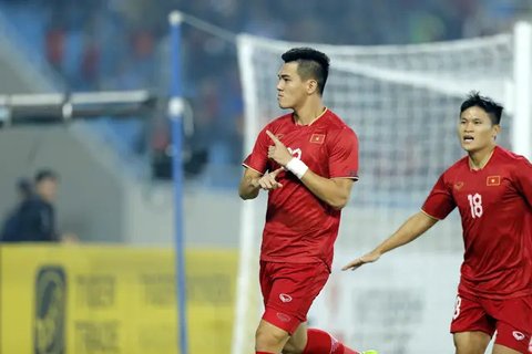 Piala AFF 2024 - Vietnam Vs Timnas Indonesia - Duel Antarlini (Bola.com/Adreanus Titus)