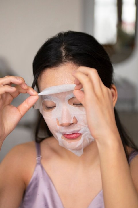 Gunakan Masker Wajah yang Menghidrasi