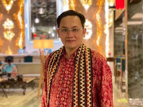 Denny Sumargo menyebut Farhat Abbas telah kirim surat penarikan laporan terhadapnya terkait kasus Agus Salim versus Novi setelah didamaikan Kemensos. (Foto: Dok. YouTube Intens Investigasi)