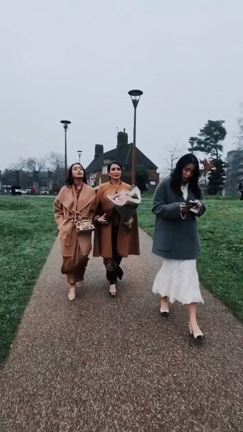 7 Potret Alifiya Arkana, Anak Dede Yusuf Lulus S2 dari University of Birmingham dengan Nilai Tertinggi