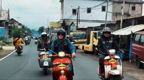 Keseruan Vino G. Bastian Makan Cuanki, Inspirasi Kesederhanaan di Tengah Gemerlap