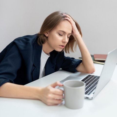 Ketika Pekerjaan Menjadi Beban: Memahami Sindrom Burnout dan Dampaknya pada Kesehatan Mental