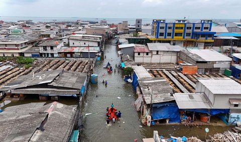 FOTO: Pantauan Udara Banjir Rob Kepung Wilayah Pesisir Jakarta