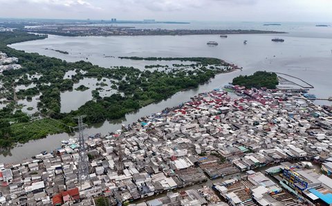 FOTO: Pantauan Udara Banjir Rob Kepung Wilayah Pesisir Jakarta