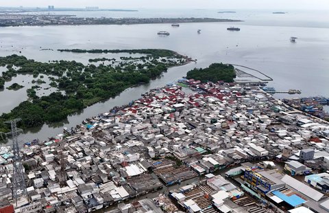 FOTO: Pantauan Udara Banjir Rob Kepung Wilayah Pesisir Jakarta