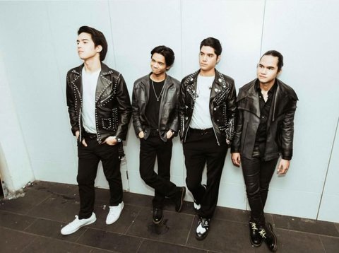7 Potret Penampilan Al, El, dan Dul di The Lucky Laki, Siapa yang Bisa Kalahkan Karisma Mereka?