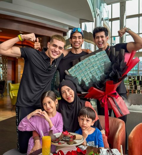 Perayaan Ulang Tahun Mama Aisar Khaled, Kejutan Sederhana dengan Pesan yang Menggetarkan Hati