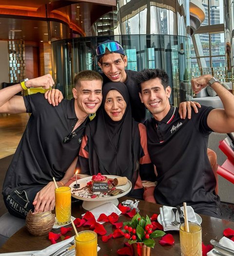 Perayaan Ulang Tahun Mama Aisar Khaled, Kejutan Sederhana dengan Pesan yang Menggetarkan Hati