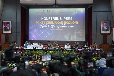 Tetapkan Paket Kebijakan Ekonomi, Pemerintah Beri Insentif untuk Tiga Komoditas Kebutuhan Pokok