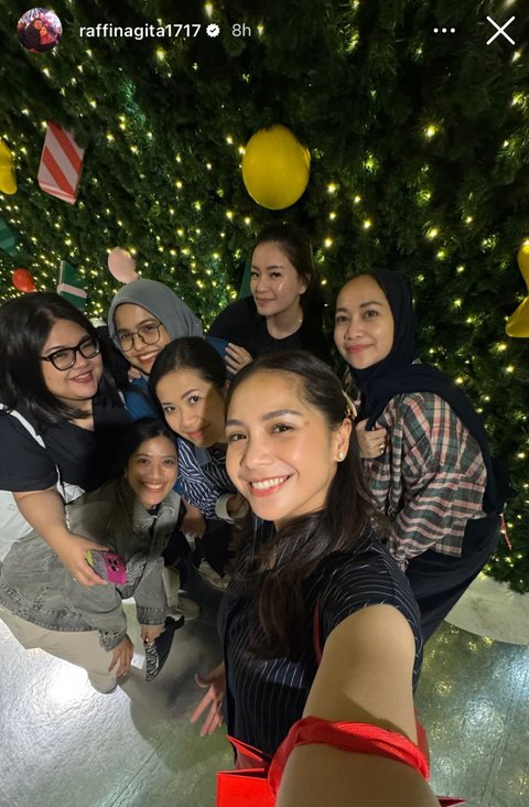 5 Potret Nagita Slavina Tiba-Tiba di Bangkok, Netizen Fokus Kecantikannya