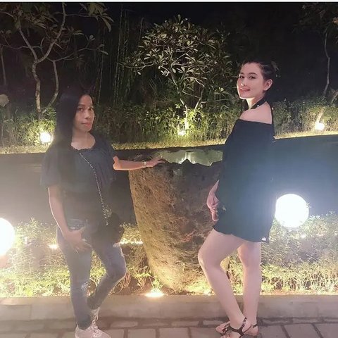Potret Jadul Kebersamaan Talitha Curtis dan Ibunda. (Sumber: Instagram/talithaners_jawa)