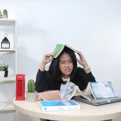 Sakit./Copyright freepik.com/author/benzoix