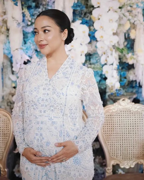 Melihat pesona cantik Nikita Willy melahirkan anak kedua dengan metode water birth (@nikitawillyofficial94)