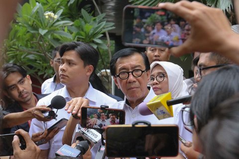 FOTO: Ekspresi Politisi PDIP Yasonna Laoly usai 7 Jam Diperiksa KPK Terkait Kasus Harun Masiku