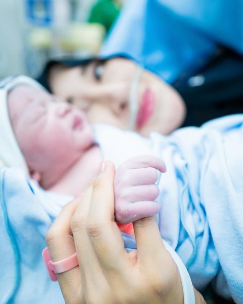 Potret Bayi Shandy Purnamasari dan Gilang Widya yang Baru Lahir, Ganteng - Dibanjiri Doa dari Netizen