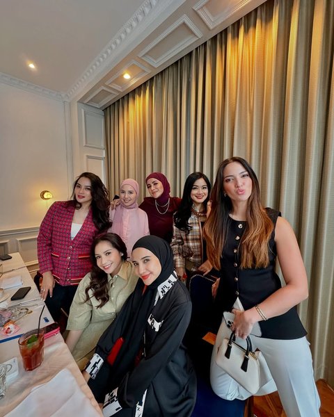 Potret Geng Cendols Kumpul Bareng Meski Formasi Tidak Lengkap, Pamer Cincin Segede Gaban