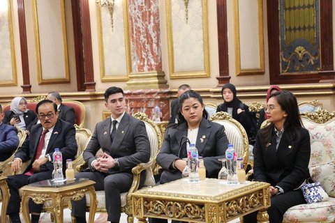 Anak sulung Venna Melinda ini turut hadir dalam Regional Conference for Parliaments of the Asia-Pacific Region on Global Health Security yang berlangsung di Thailand. Acara tersebut digelar oleh Parlemen Thailand, bekerja sama dengan Inter-Parliamentary Union (IPU) dan Organisasi Kesehatan Dunia (WHO).