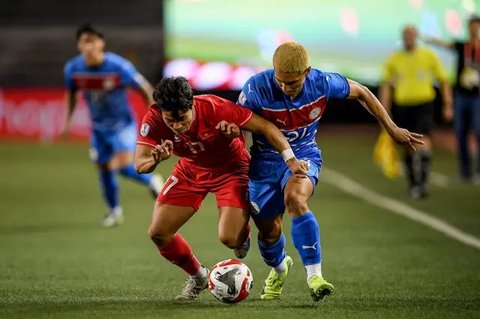 Pemain Timnas Vietnam mengalami luka-luka di Rizal Memorial Stadium, Manila. (Bola.com/Dok.Facebook VFF).