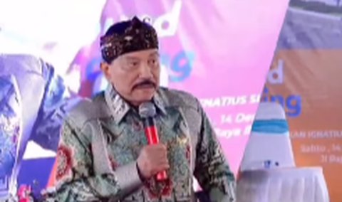 Jenderal Intel AM Hendropriyono Nyaris Tertimpa Videotron saat Pidato