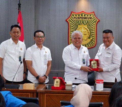 Kunjungan Studi Senat Mahasiswa FH Universitas Pancasila, Kapuspenkum Kenalkan Tugas Fungsi Kejaksaan