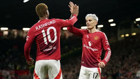 Marcus Rashford dari Manchester United bereaksi saat pertandingan sepak bola Liga Europa antara Viktoria Plzen dan Manchester United di Doosan Arena di Plzen, Republik Ceko, Kamis, 12 Desembe