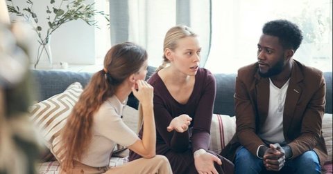 6 Cara Ampuh Move On Dari Mantan yang Selingkuh, No. 3 Bikin Kamu Bangkit Lagi!