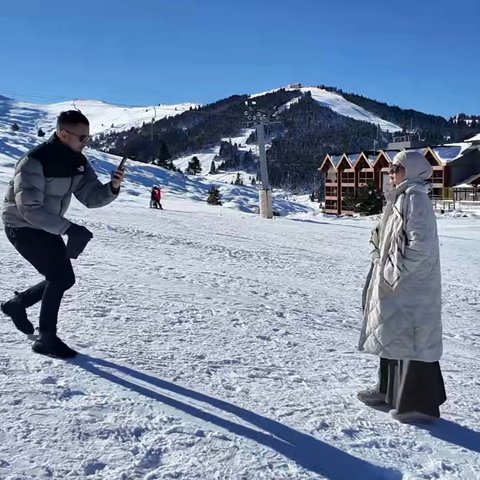 Momen Lucu Shireen Sungkar dan Teuku Wisnu Saat Foto-foto, Fakta di Balik Caption 'Cape Banget'