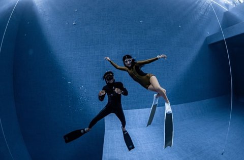 Serunya Prilly Free Diving, Begini Momen Menegangkan Tahan Napas di Kedalaman 16 Meter