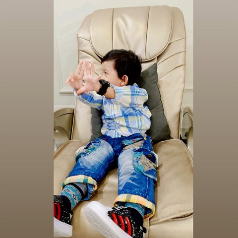 Potret Sulthan, Anak Roro Fitria yang Makin Besar Makin Ganteng