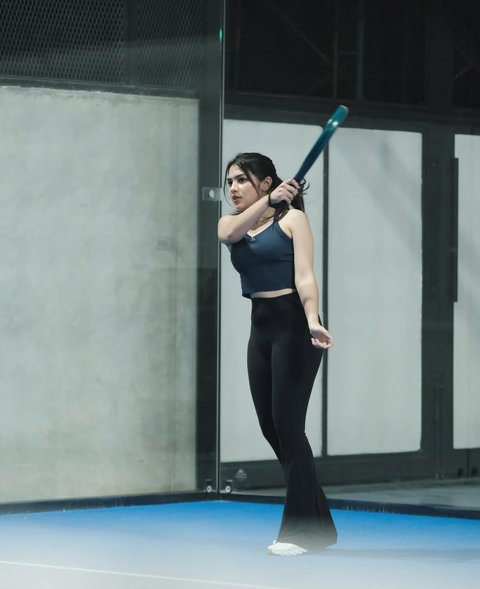 Potret Cantik Davina Karamoy Main Padel Tenis, Tuai Pujian Penggemar