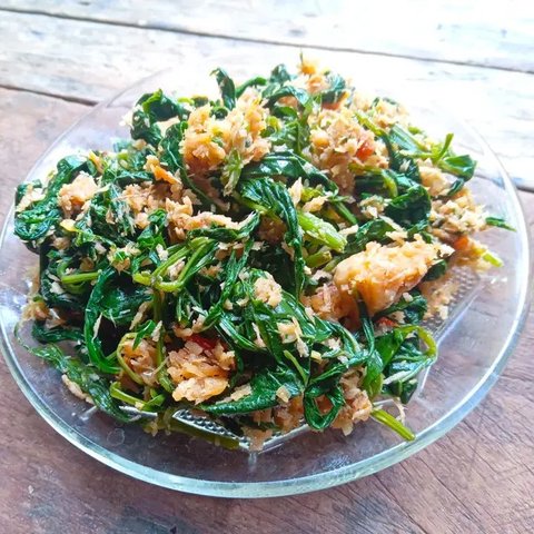 Resep praktis urap daun kenikir. (Dok: Cookpad @wenny_must)