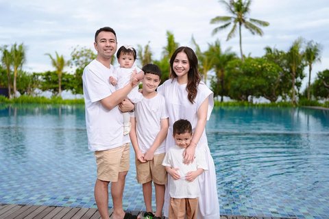 Potret Raffi Ahmad Liburan ke Bali Ajak Kerabat, Ada Irwansyah dan Zaskia Sungkar