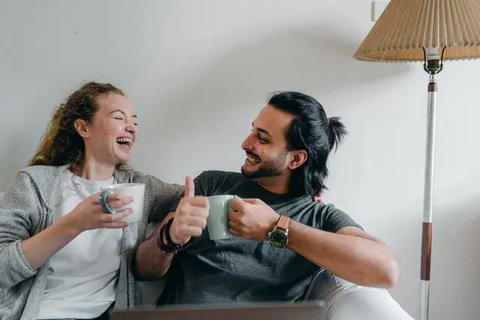 Zodiak yang Suka Pamer Hubungan di Media Sosial copyright/pexels/Elle Hughes