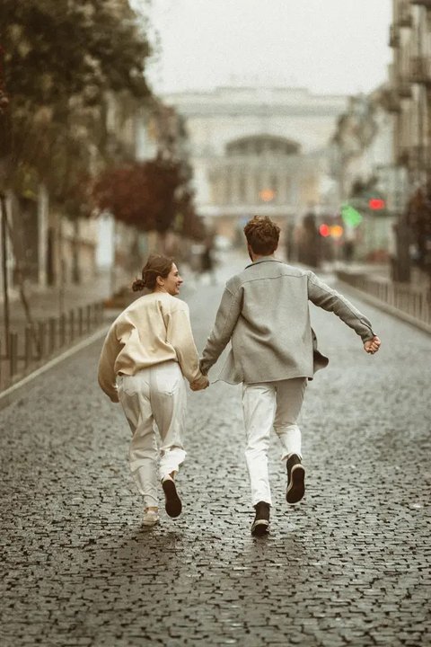 ilustrasi Tips menghilangkan insecure dalam hubungan/pexels