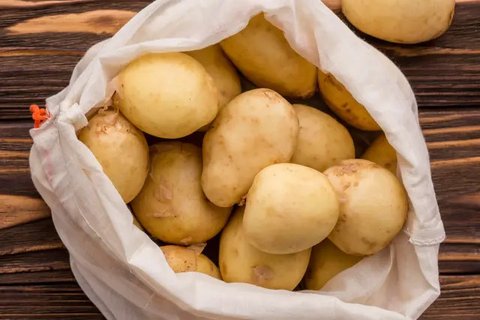 Ilustrasi keripik kentang gurih dan renyah/copyright pexels.com/Yan Krukov