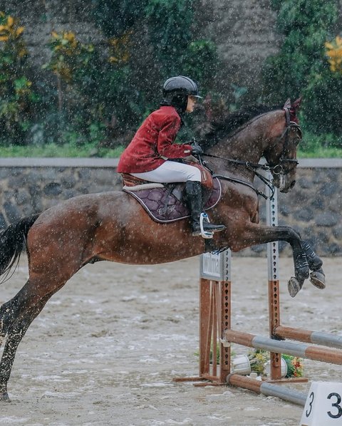 7 Potret Cut Syifa Ikut Kompetisi Berkuda, Dapat Banyak Ucapan dari Netizen