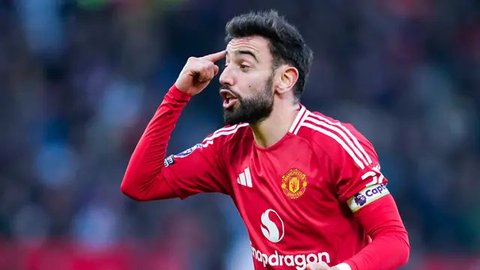 Manchester United mampu mencatatkan 60,1 persen penguasaan bola atas Bournemouth. MU lebih mendominasi dan menciptakan peluang, tapi Bournemouth lebih efisien. (AP Photo/Dave Thompson)