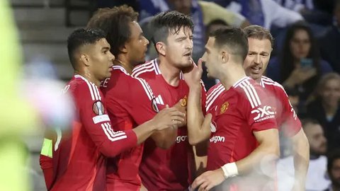 Para pemain Manchester United tampak putus asa di akhir pertandingan Primer Inggris antara Manchester United dan Bournemouth di stadion Old Trafford di Manchester, Inggris, Minggu, 22 Dese