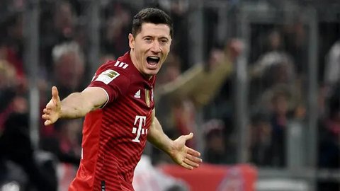 Lionel Messi dan Cristiano Ronaldo (Bola.com/Adreanus Titus)